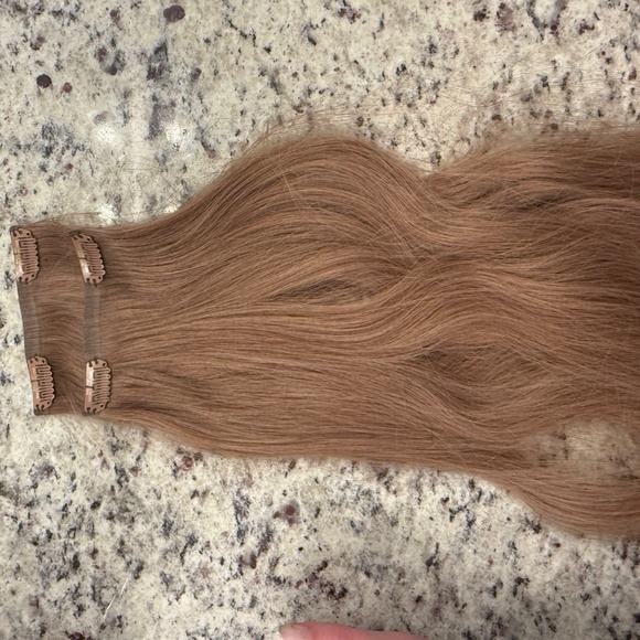 Bellami Clip In Extensions - Picture 5 of 7